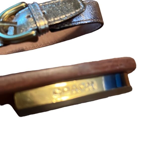 Coach Gold Leather Thong Sandals Size 6 B - Picture 7 of 7